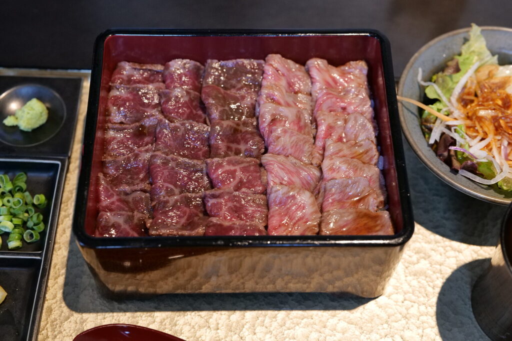 肉の宝石箱 肉重